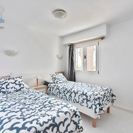 Coronas 48 * Costa Teguise