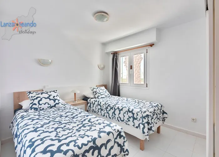 Coronas 48 * Costa Teguise